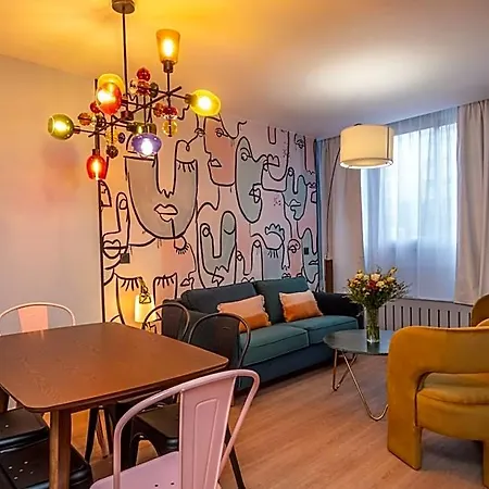 West 4* Paříž