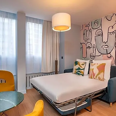 West Aparthotel